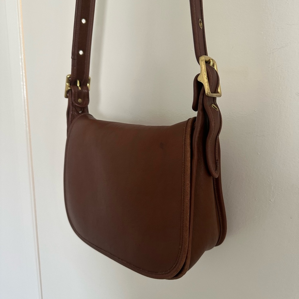 Old Vintage Coach Brown Leather Shoulder Bag with Adjustable Straps